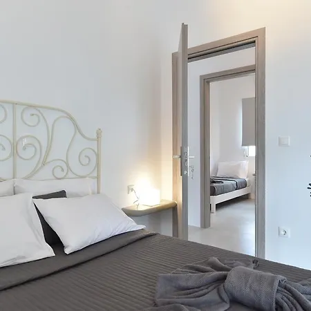 Apartment The Local House